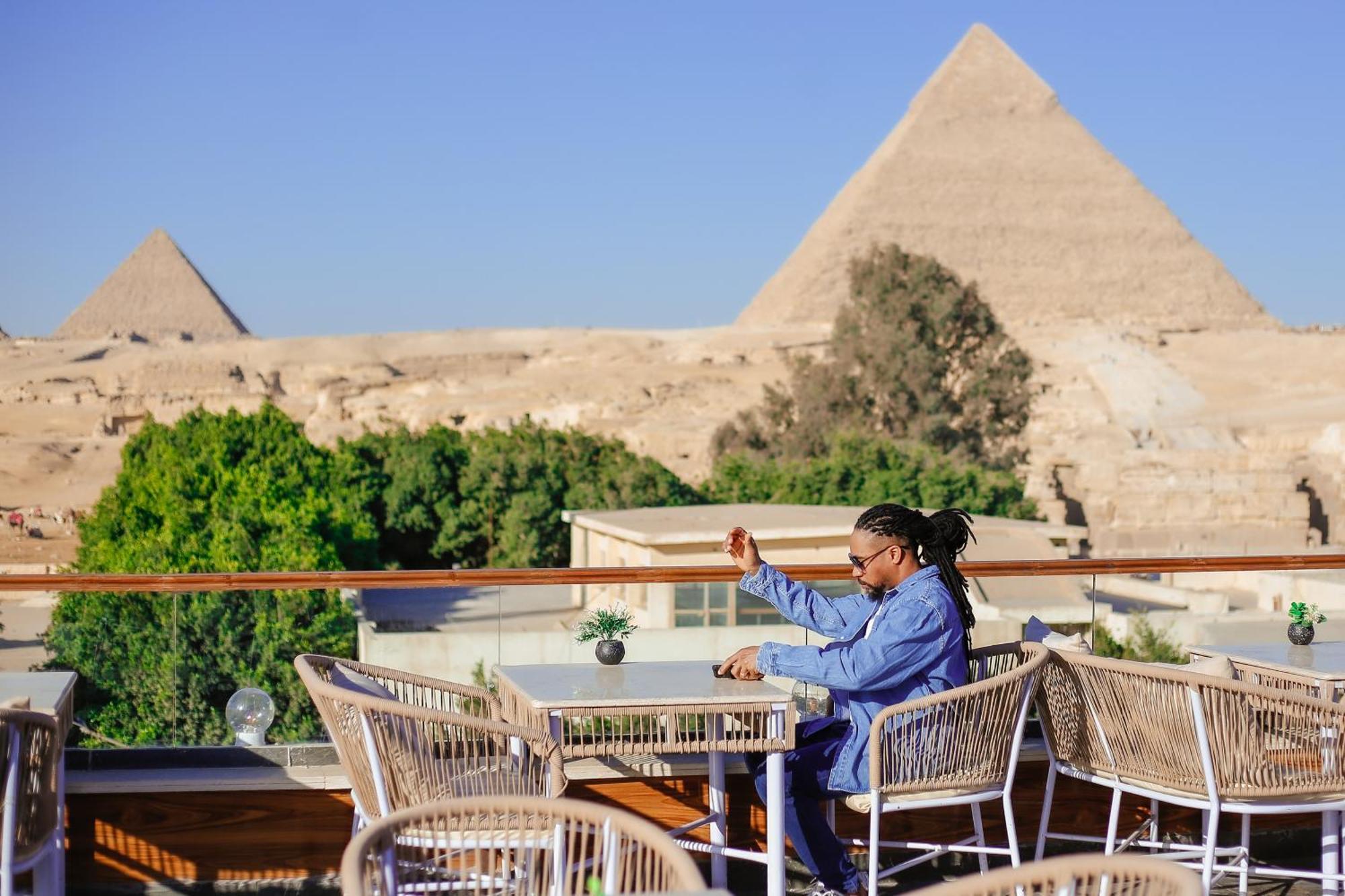 Tree Lounge Pyramids View Inn , Sphinx Giza Kafret el-Gabal Exteriér fotografie