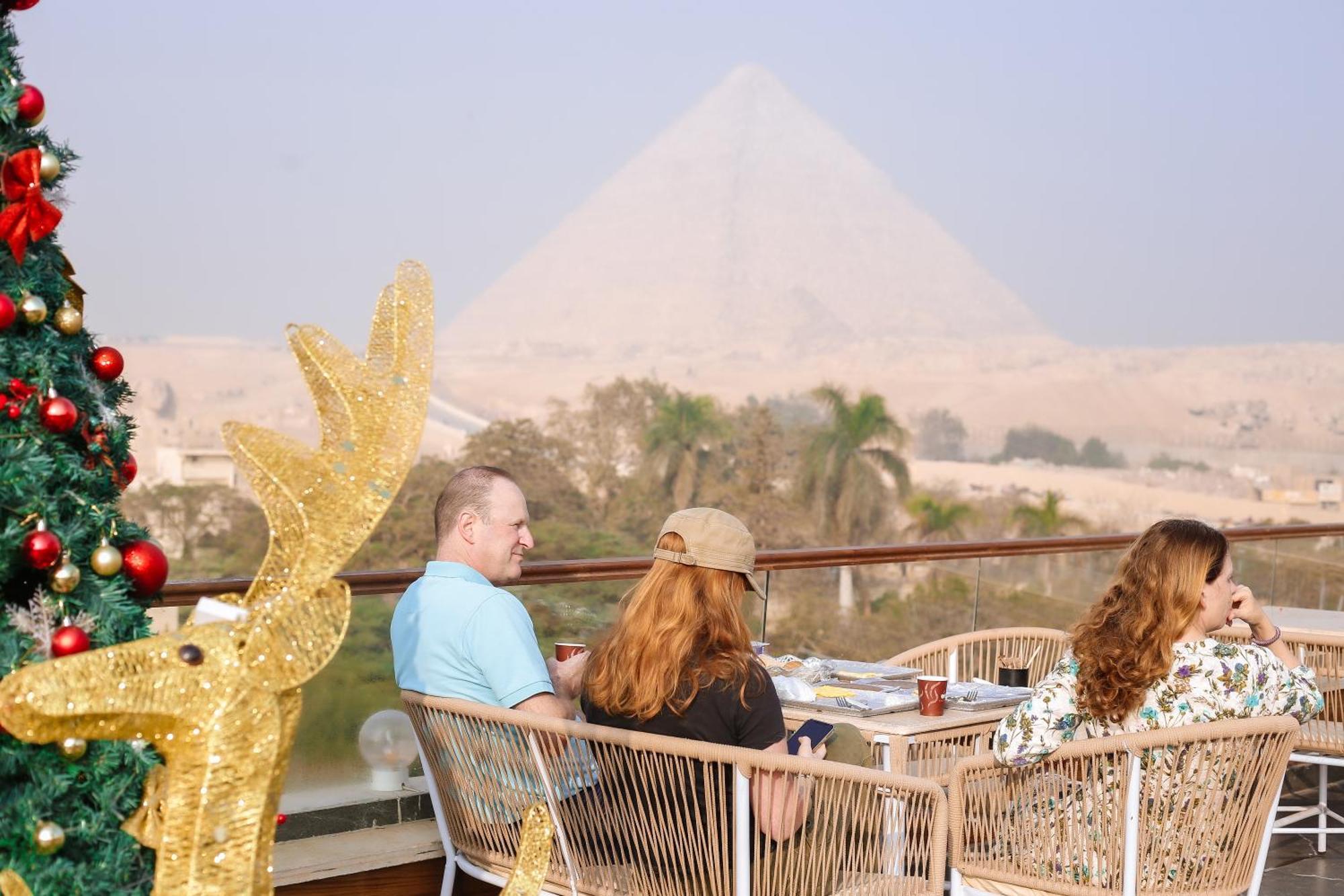 Tree Lounge Pyramids View Inn , Sphinx Giza Kafret el-Gabal Exteriér fotografie