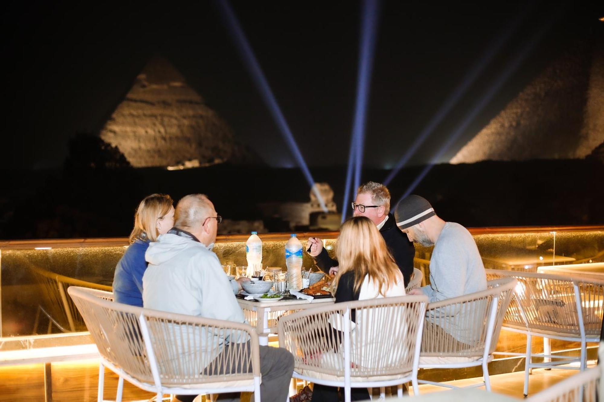 Tree Lounge Pyramids View Inn , Sphinx Giza Kafret el-Gabal Exteriér fotografie
