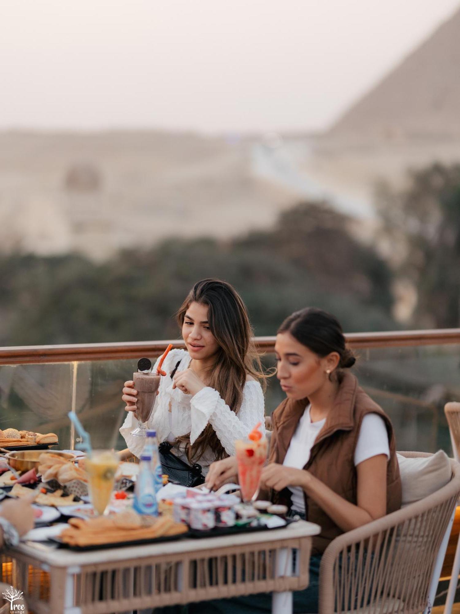Tree Lounge Pyramids View Inn , Sphinx Giza Kafret el-Gabal Exteriér fotografie