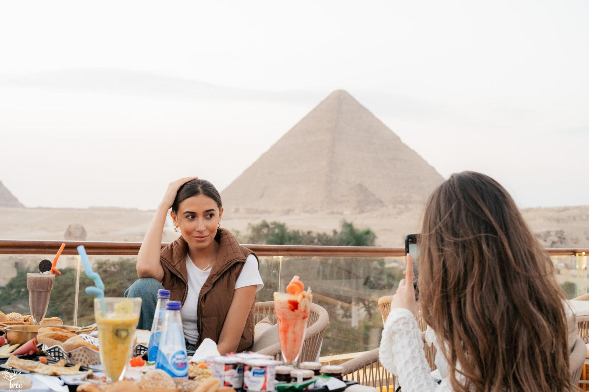 Tree Lounge Pyramids View Inn , Sphinx Giza Kafret el-Gabal Exteriér fotografie