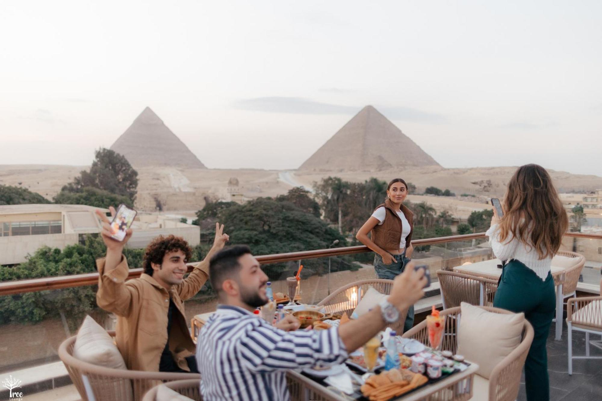 Tree Lounge Pyramids View Inn , Sphinx Giza Kafret el-Gabal Exteriér fotografie